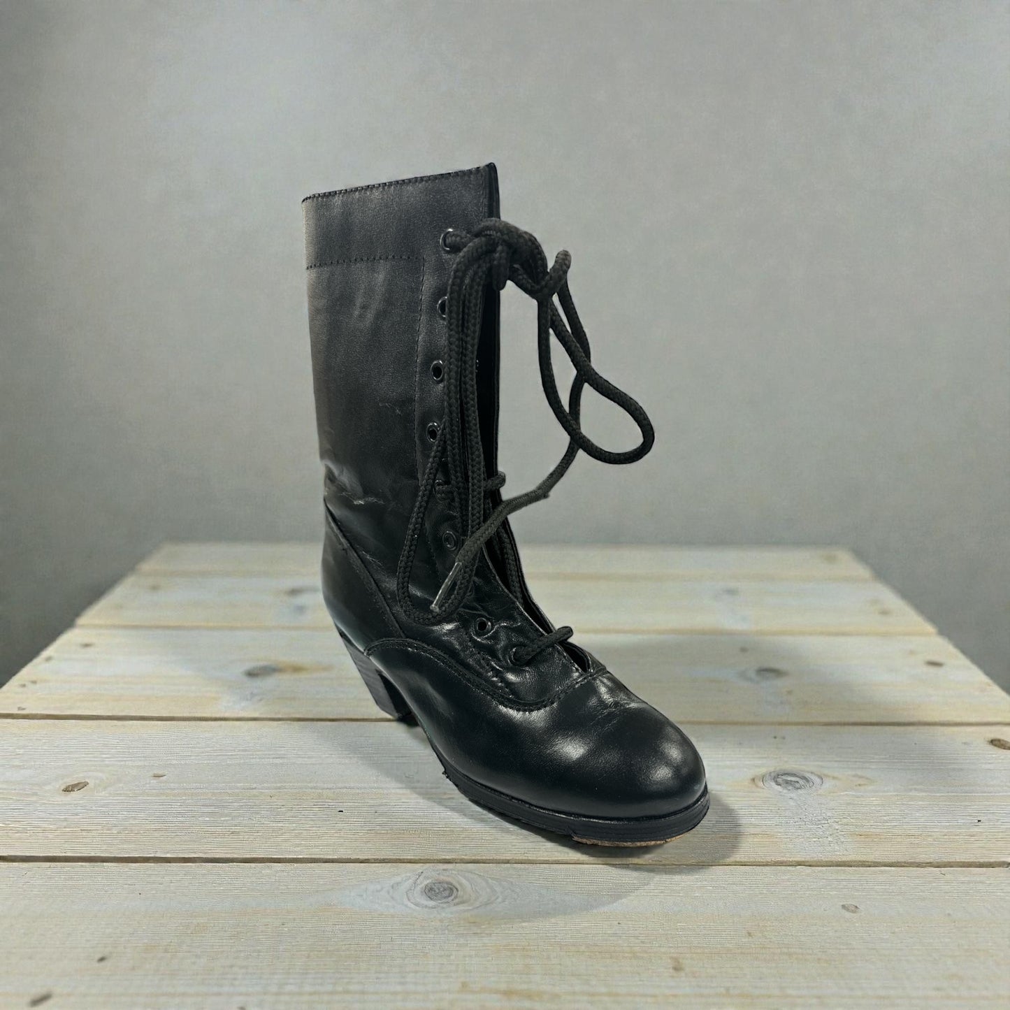 Colonial Bota Folklorica Negra Niña