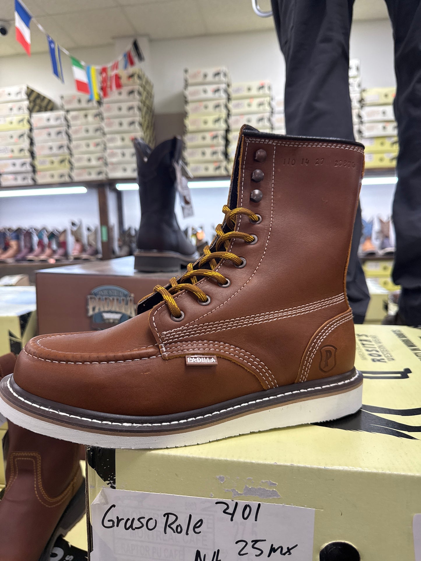 A110 Crazy Tan