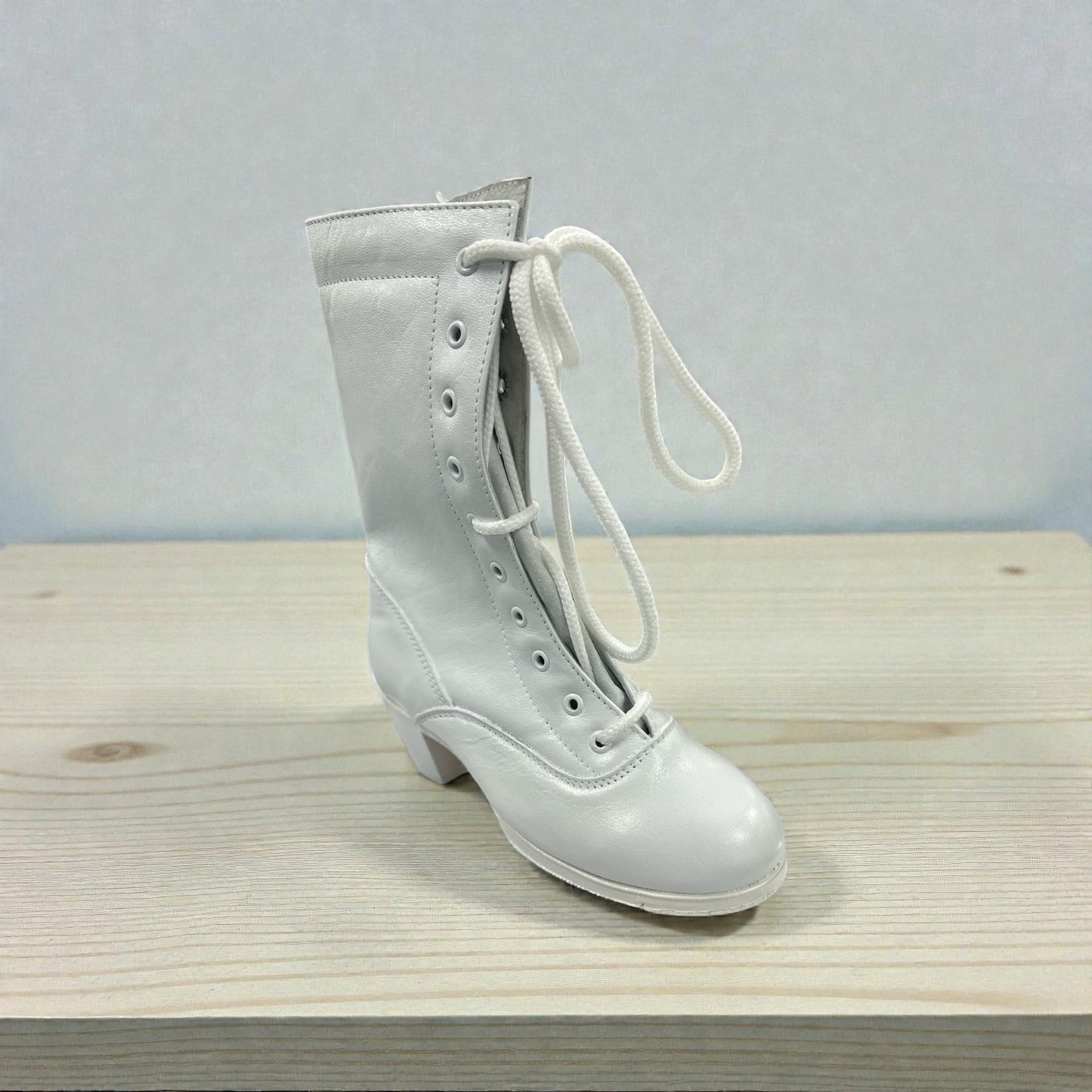 Colonial Bota Folklorica Blanca Niña